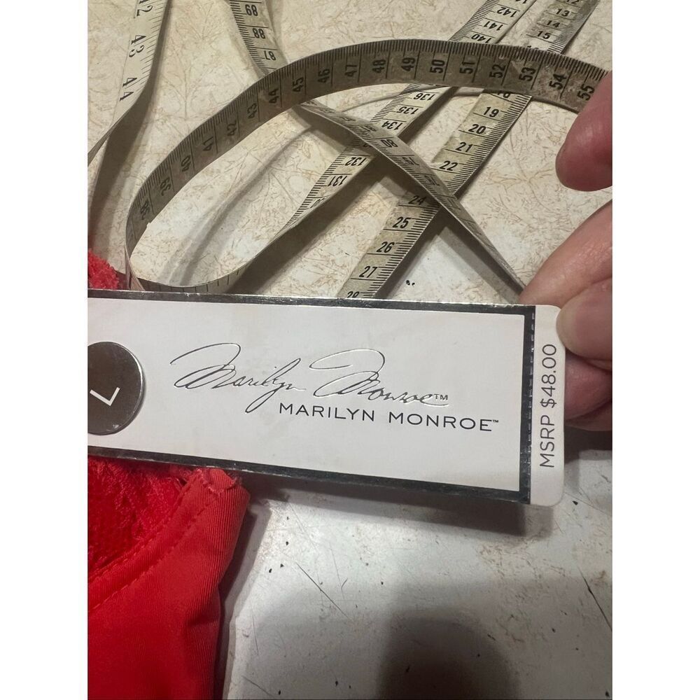 MARILYN MONROE SALMON WIRE FREE BRA  Sz L  NWT - Picture 4 of 6